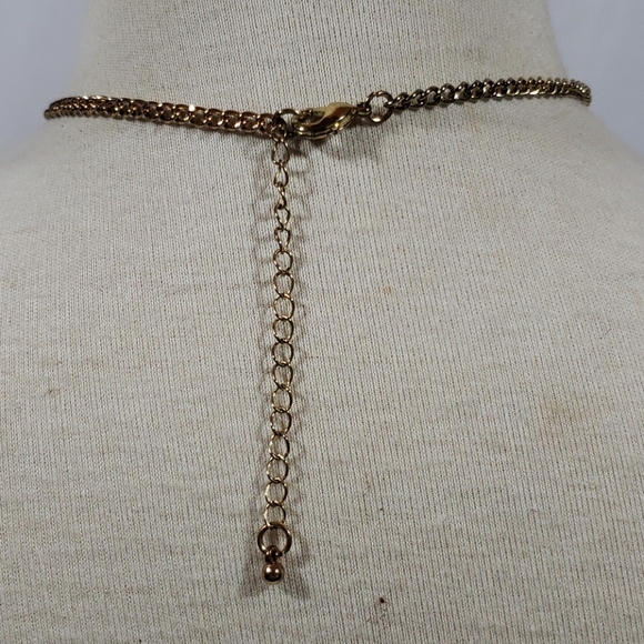[5/$25] Floral Petal Rhinestone Necklace - Picture 4 of 4